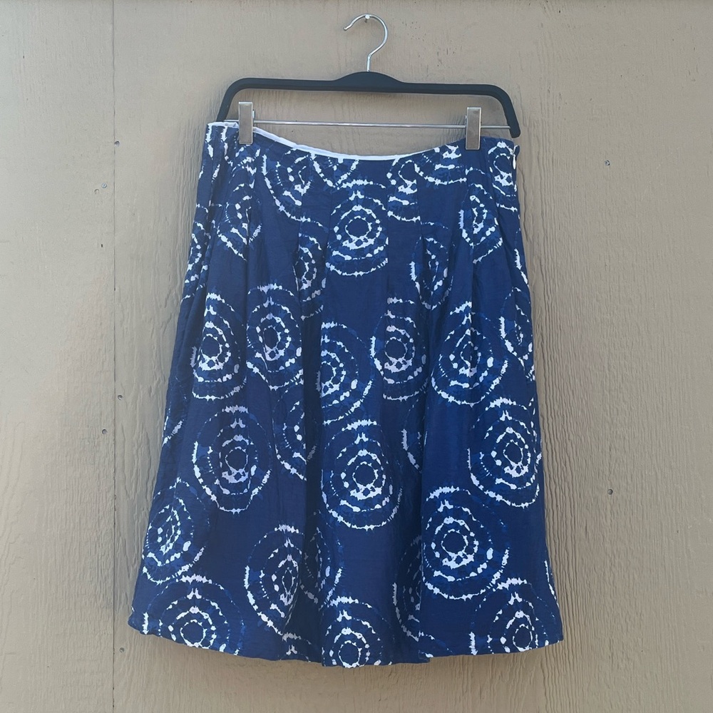 100% Cotton Cato size 10 blue tie dye knee length pleated skirt natural fibers